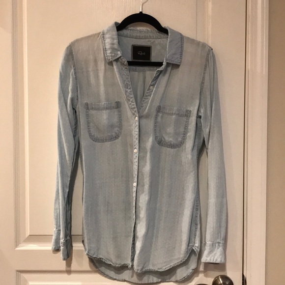 Rails Tops - Rails thin denim shirt. Polka dots!